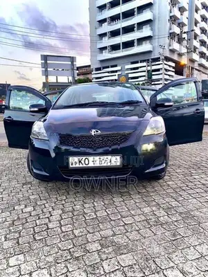 Toyota Yaris 2011