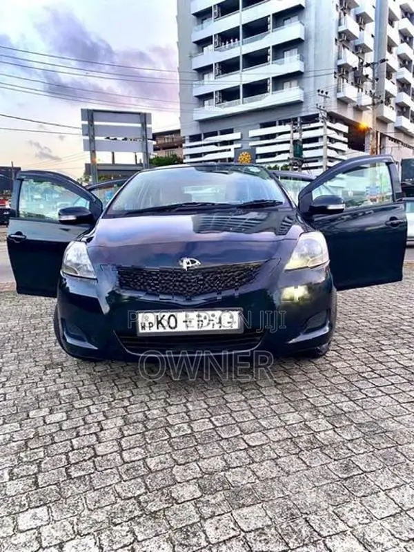 Toyota Yaris 2011