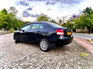 Toyota Yaris 2011