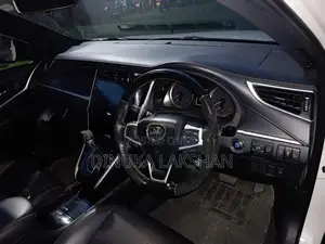 Toyota Harrier 2017