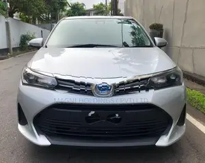 Toyota Corolla Axio Fielder Hybrid 2023