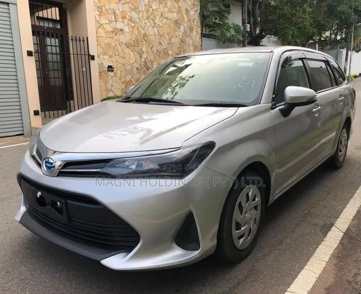 Toyota Corolla Axio Fielder Hybrid 2023