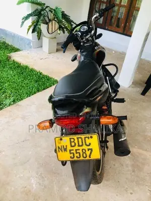 Bajaj Platina 100 ES 2015