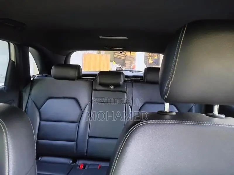 Mercedes Benz B200 2015