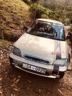 Suzuki Esteem 2000