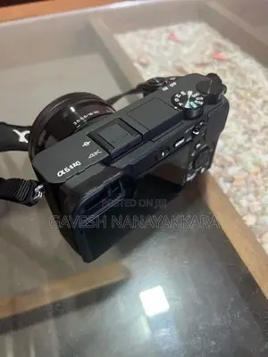 Sony A6400