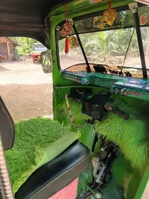 Bajaj RE 1998