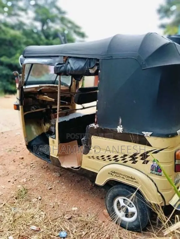 Bajaj RE 1996