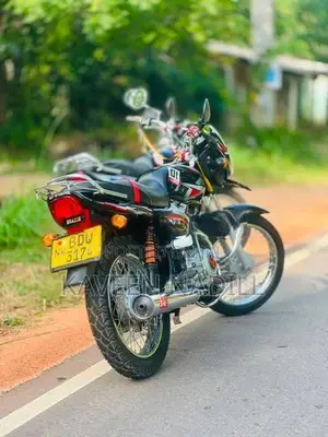 Bajaj CT100 2016