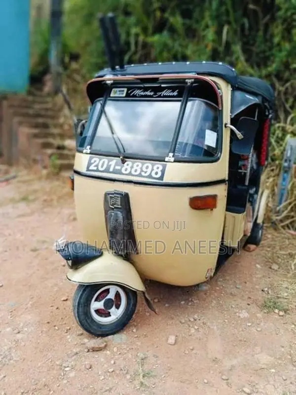 Bajaj RE 1996