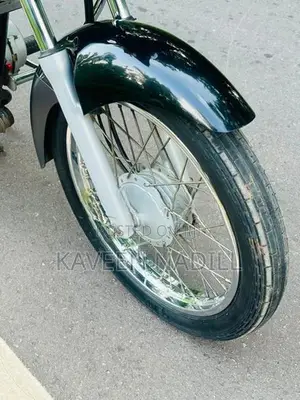 Bajaj CT100 2016