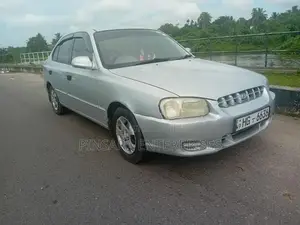 Hyundai Accent 2000