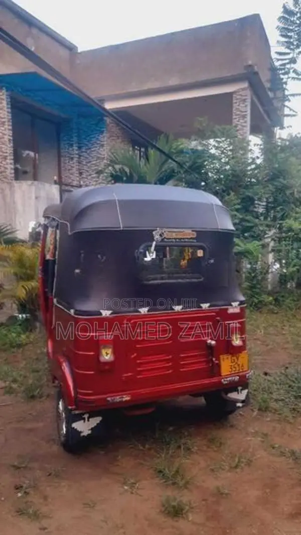 Bajaj RE 2 stroke 2002