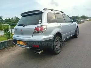 Mitsubishi Outlander 2003