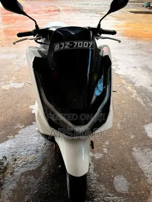 Honda PCX160 2025