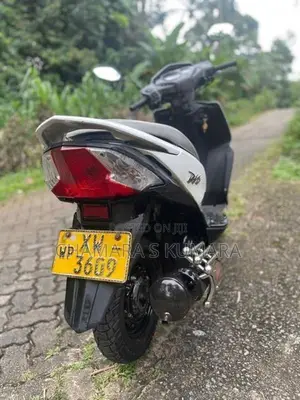 Honda Dio White 2012