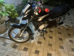 Bajaj Platina 100 2018