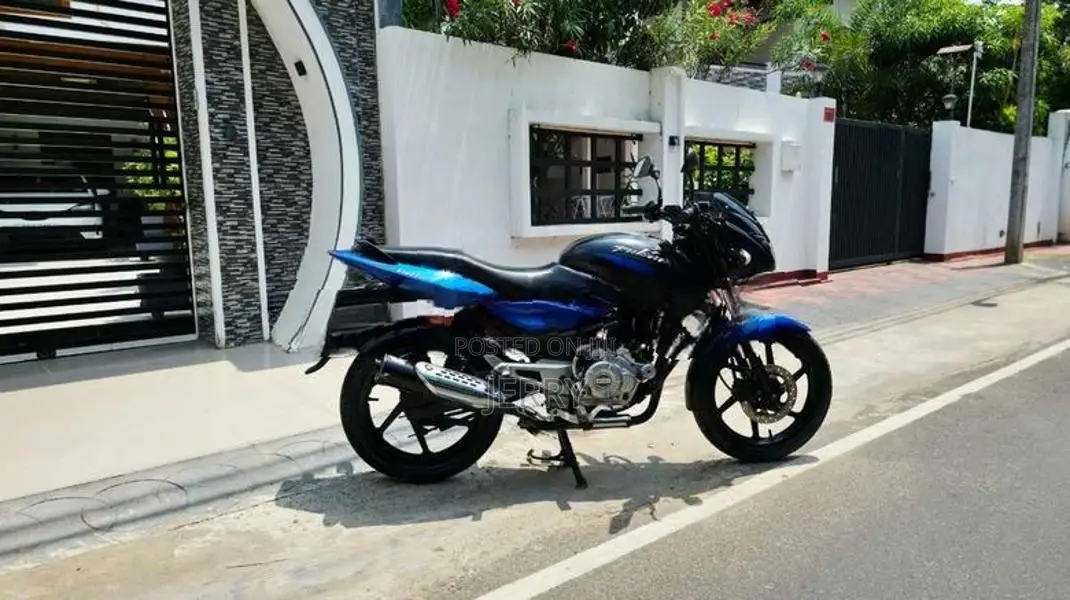Bajaj Pulsar 150 2017