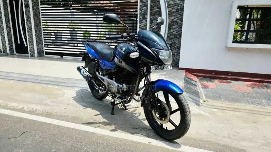 Bajaj Pulsar 150 2017