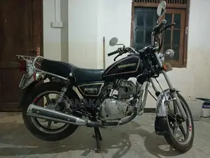 Suzuki GN 125 2019