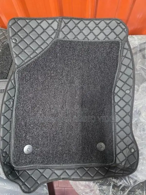 Toyota Yaris Car 3D Carpet Set