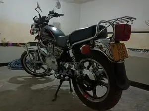 Suzuki GN 125 2019