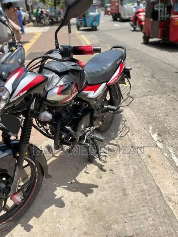 Bajaj Discover 125 2023