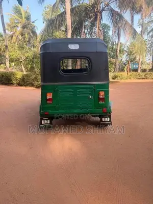 Bajaj RE 2004