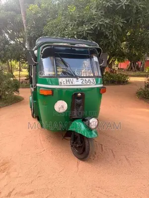 Bajaj RE 2004
