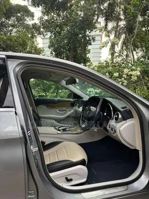Mercedes Benz C180 2014
