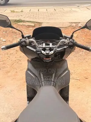 Honda PCX160 2024