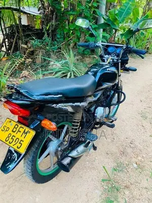 Bajaj Platina 100 ES 2017