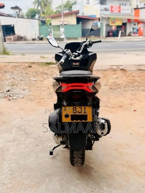 Honda PCX160 2024