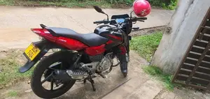 Bajaj Pulsar 150 2015