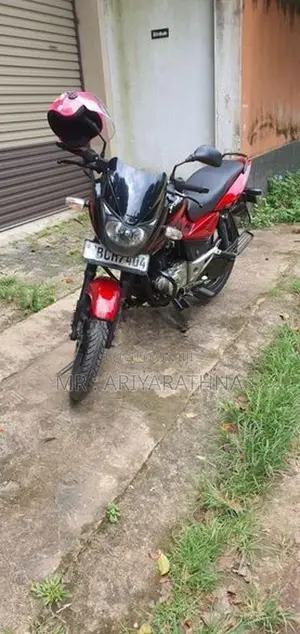 Bajaj Pulsar 150 2015