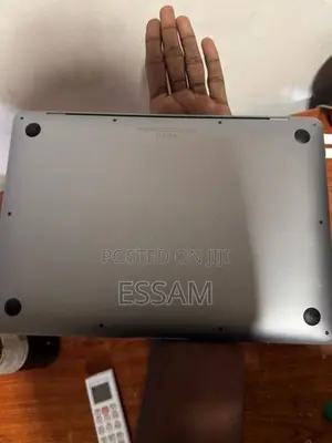 Apple MacBook Air M1 (2020)