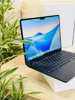 Apple MacBook Air M5 16GB/512GB Midnight 2026