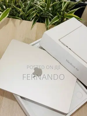 Apple MacBook Air M4 16GB/256GB Starlight 2026