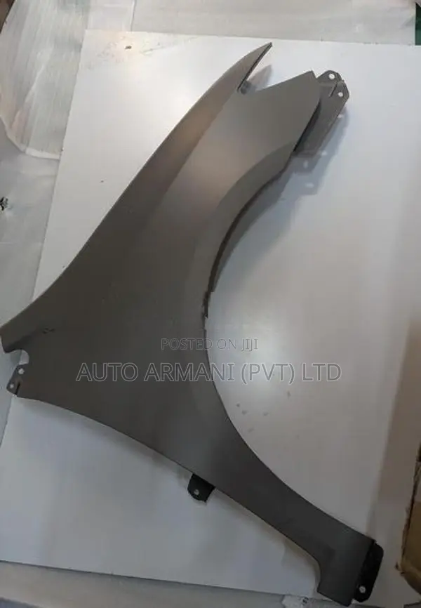 Toyota Axio 165 fender