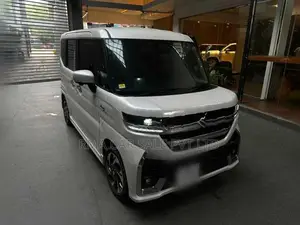 Suzuki Spacia Custom XS 2025