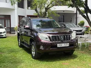 Toyota Land Cruiser Prado TX 2011