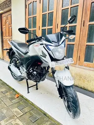 Honda CB Hornet 160 2017