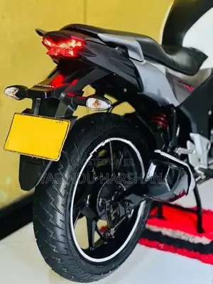 Honda CB Hornet 160 2017