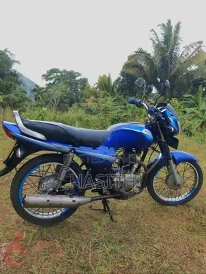 Bajaj Caliber 2004
