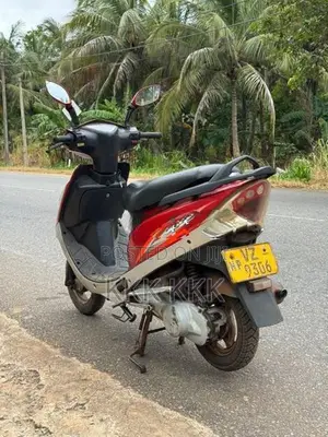TVS Streak 2010