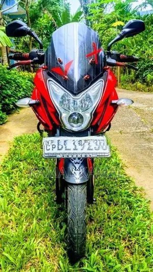 Bajaj Pulsar AS 150 2017