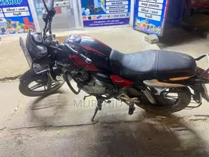 Bajaj V15 2018