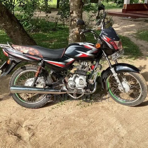 Bajaj CT100 2016