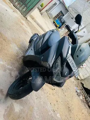 Suzuki Burgman 2018