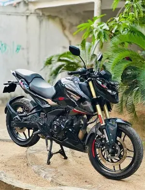 Bajaj Pulsar N160 2025